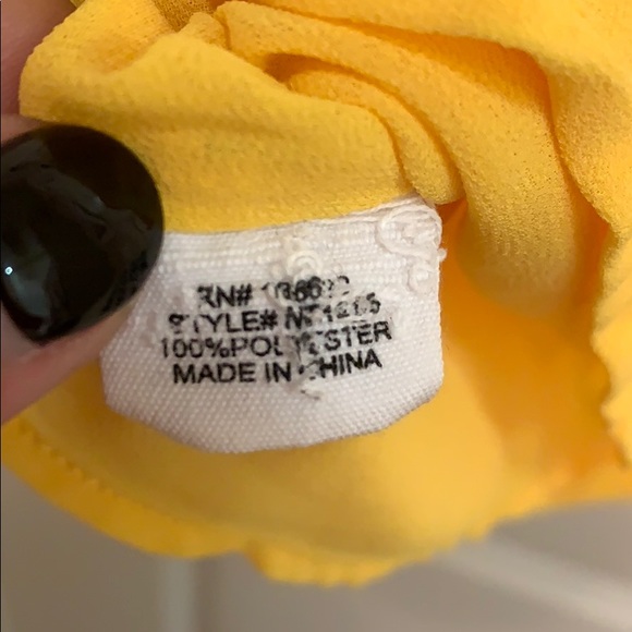 Yellow top - Picture 6 of 7